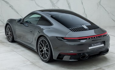 Porsche 911 Carrera 4S (992) 9