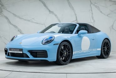 Porsche 911 Targa 4 GTS (992)