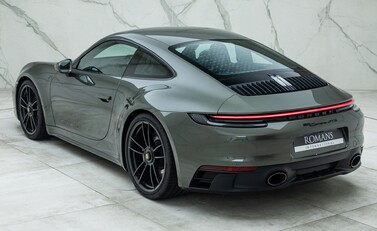 Porsche 911 Carrera GTS (992) 9