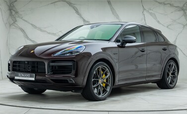 Porsche Cayenne TURBO S E-Hybrid Coupe 1