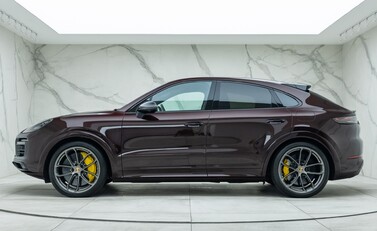 Porsche Cayenne TURBO S E-Hybrid Coupe 2