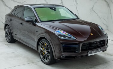 Porsche Cayenne TURBO S E-Hybrid Coupe 9