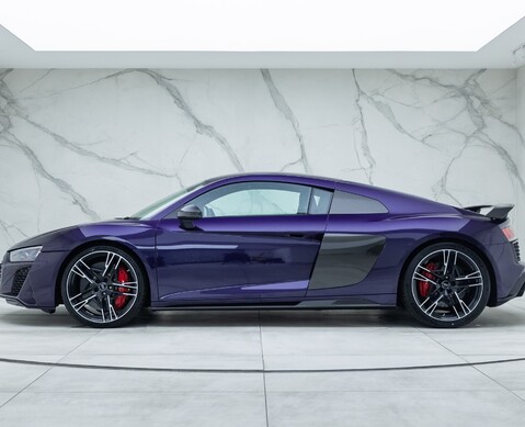 Audi R8 V10 PERFORMANCE CARBON BLACK