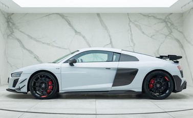 Audi R8 GT RWD 2