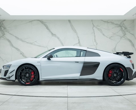 Audi R8 GT RWD 