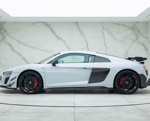 Audi R8 GT RWD