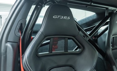 Porsche 911 GT3 RS (991) 12