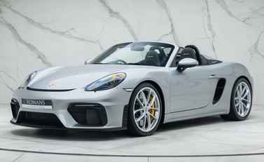 Porsche 718 SPYDER 1