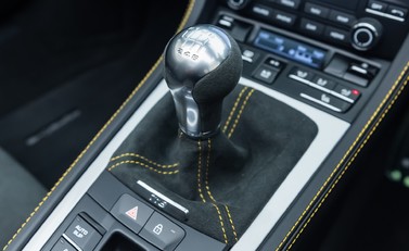 Porsche 718 SPYDER 23