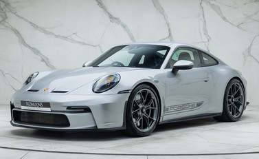 Porsche 911 GT3 TOURING (992) 1