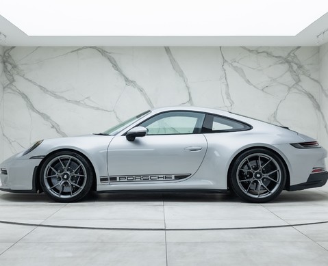 Porsche 911 GT3 TOURING (992) 