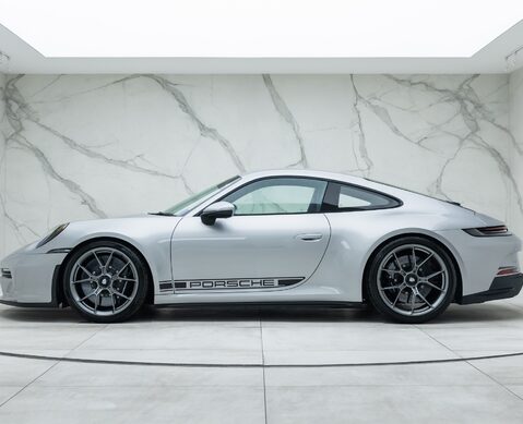 Porsche 911 GT3 TOURING (992)