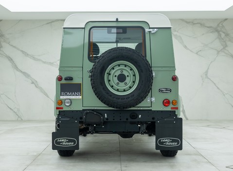 Land Rover Defender 90 HERITAGE HARD TOP 5