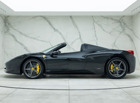 Ferrari 458 SPIDER 3