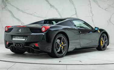 Ferrari 458 SPIDER 5