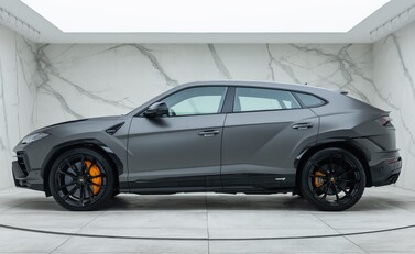 Lamborghini Urus S 2