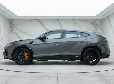 Lamborghini Urus S 2