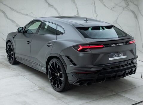 Lamborghini Urus S 9