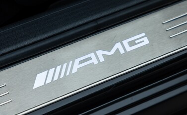 Mercedes-Benz C63 AMG Black Series 23