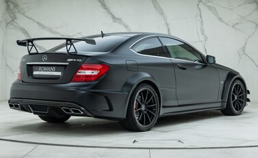 Mercedes-Benz C63 AMG Black Series 6