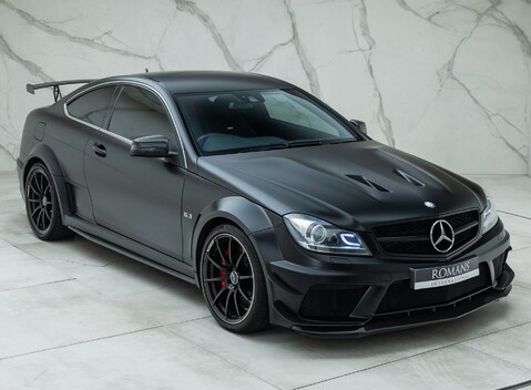 Mercedes-Benz C63 AMG Black Series 11