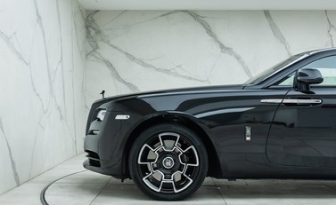 Rolls-Royce Wraith BLACK BADGE 32