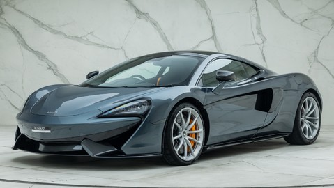 McLaren 570 GT 