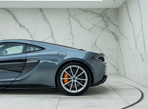 McLaren 570 GT 37