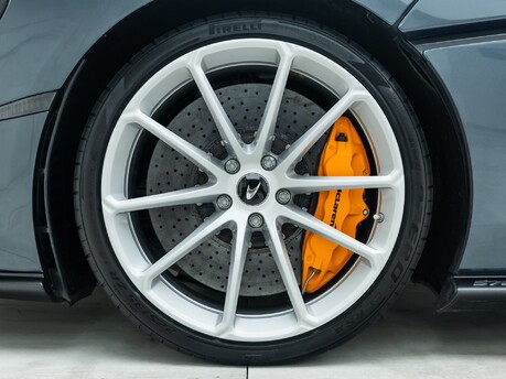 McLaren 570 GT