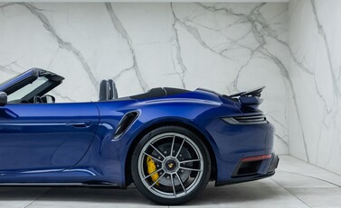 Porsche 911 Turbo S Cabriolet (992) 41