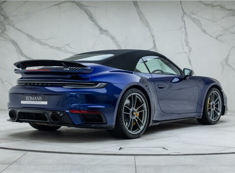 Porsche 911 Turbo S Cabriolet (992) 5