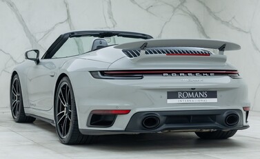 Porsche 911 Turbo S Cabriolet (992) 10