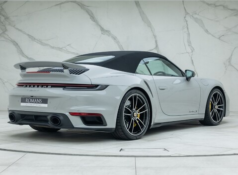 Porsche 911 Turbo S Cabriolet (992) 5