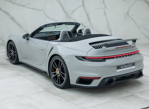 Porsche 911 Turbo S Cabriolet (992) 12