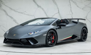 Lamborghini Huracan LP 640-4 PERFORMANTE SPYDER 1