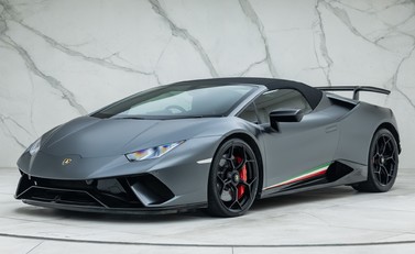 Lamborghini Huracan LP 640-4 PERFORMANTE SPYDER 2