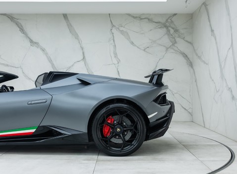 Lamborghini Huracan LP 640-4 PERFORMANTE SPYDER 42