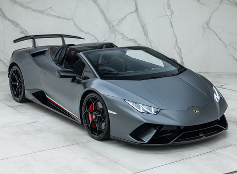 Lamborghini Huracan LP 640-4 PERFORMANTE SPYDER 11