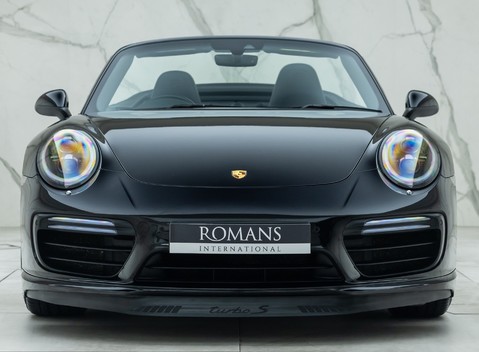 Porsche 911 Turbo S Cabriolet (991.2) 7