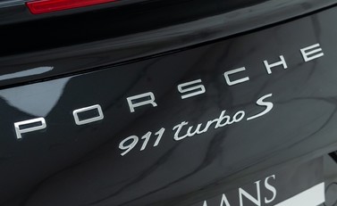 Porsche 911 Turbo S Cabriolet (991.2) 34