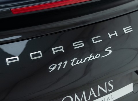 Porsche 911 Turbo S Cabriolet (991.2) 34