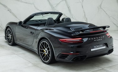 Porsche 911 Turbo S Cabriolet (991.2) 12