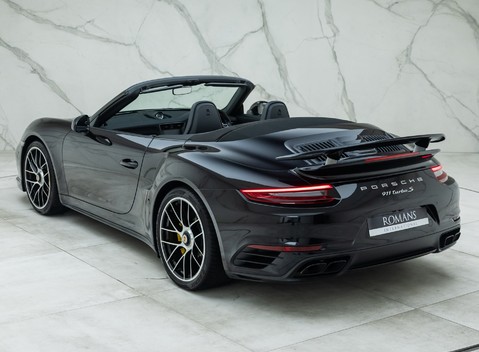 Porsche 911 Turbo S Cabriolet (991.2) 12