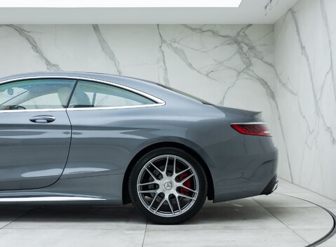 Mercedes-Benz S Class AMG S 63 Coupe 35