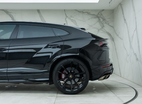 Lamborghini Urus 32