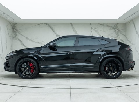 Lamborghini Urus 2