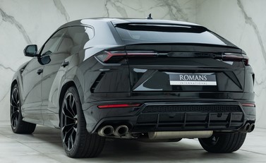 Lamborghini Urus 7