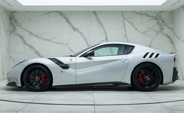 Ferrari F12 TDF 2