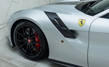 Ferrari F12 TDF 35