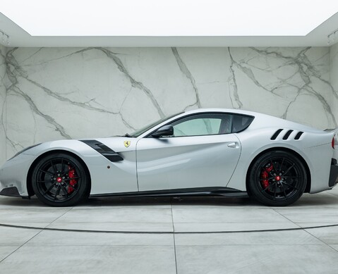 Ferrari F12 TDF 